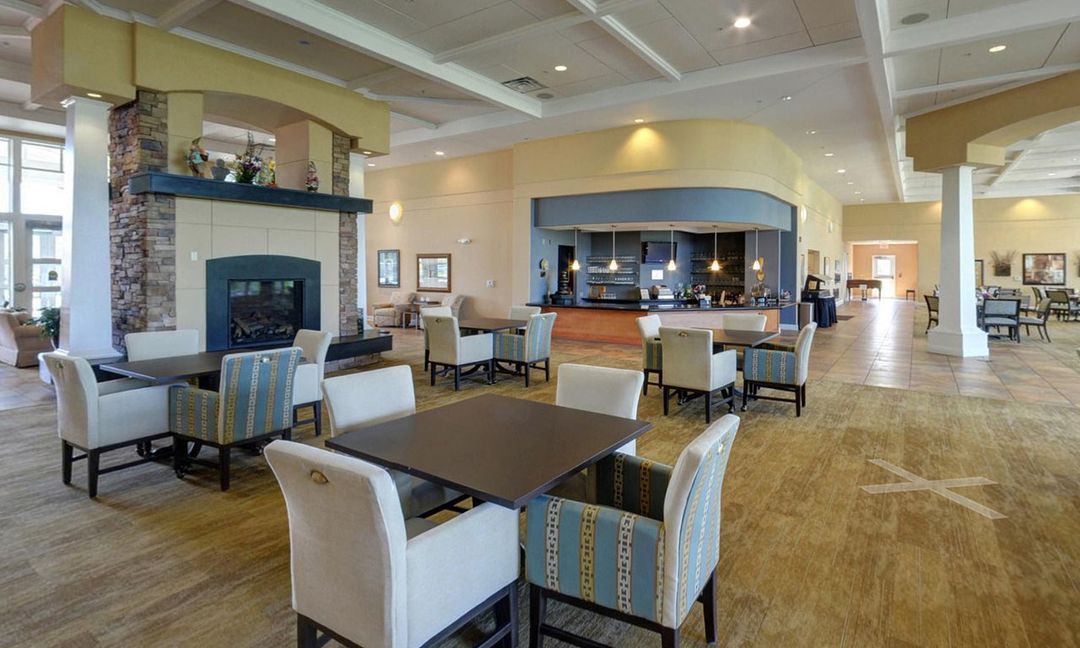 The Fountains【UPDATED】 Pricing & 19 Photos in Bettendorf, IA